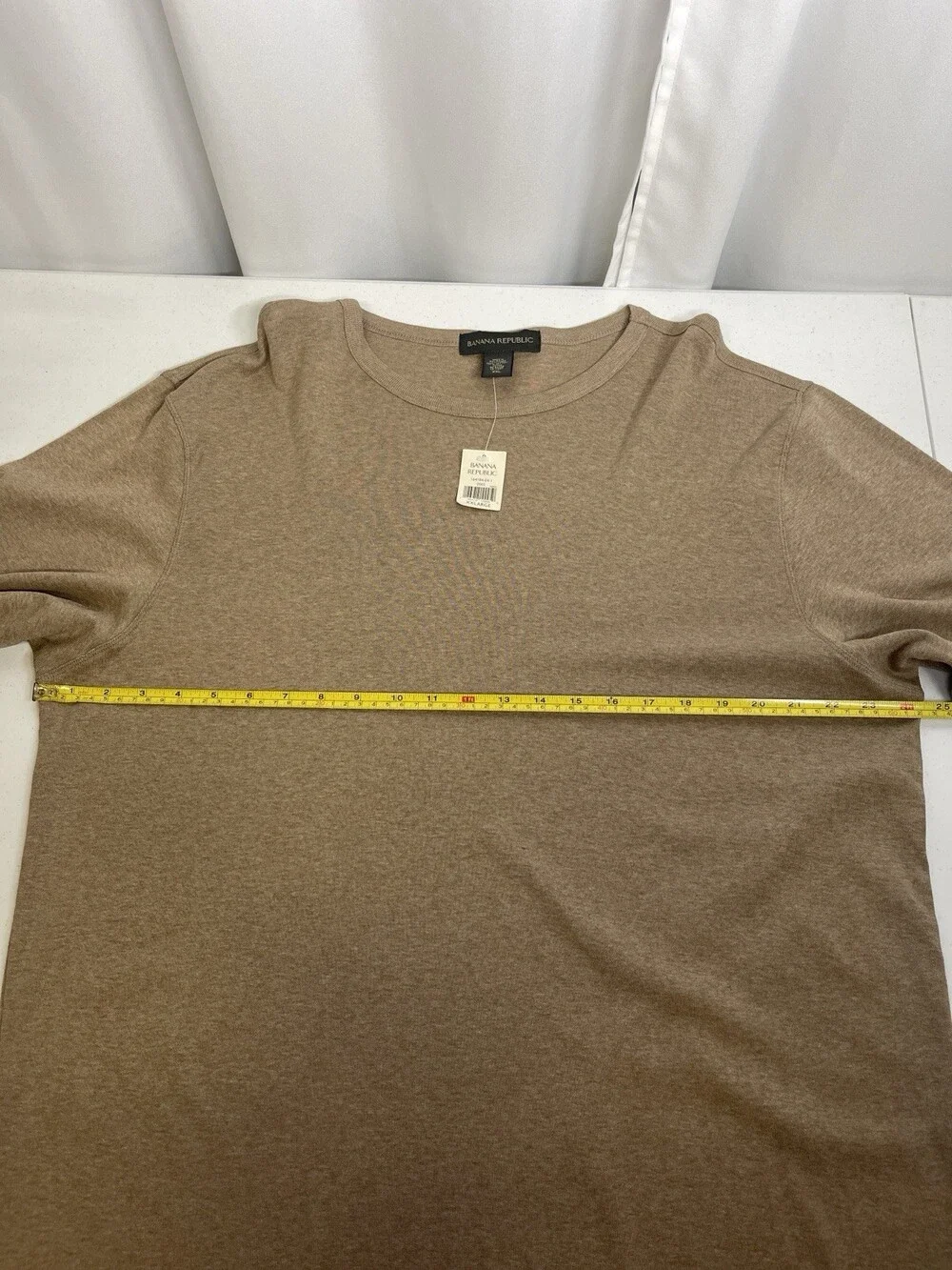 Banana Republic Men’s XXL Long Sleeve Crew Neck Shirt 100% Cotton Tan